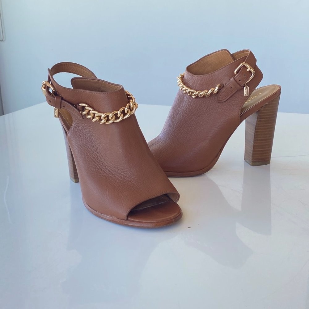 *COACH* / Leanna Slingback Gold Chain High Heels / Sz 8 - Picture 2 of 7